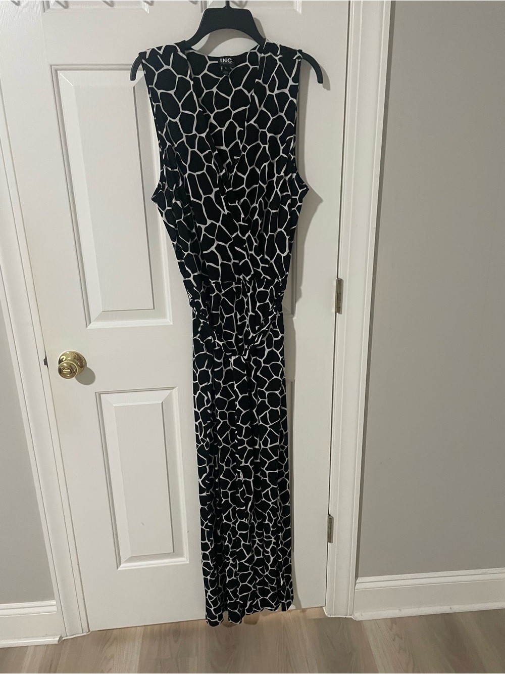INC Black & White Sleeveless xl jumpsuit geometric design - Picture 1 of 1
